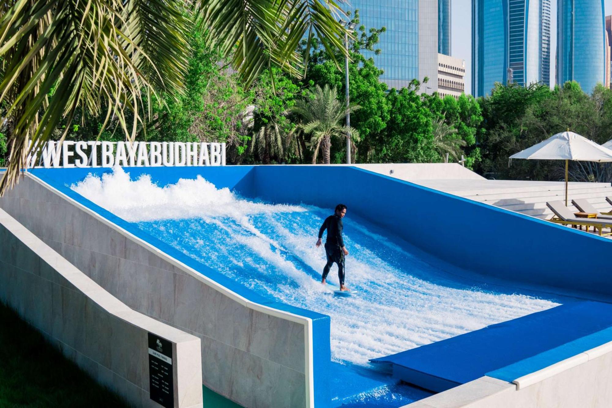 Radisson Blu Corniche exterior