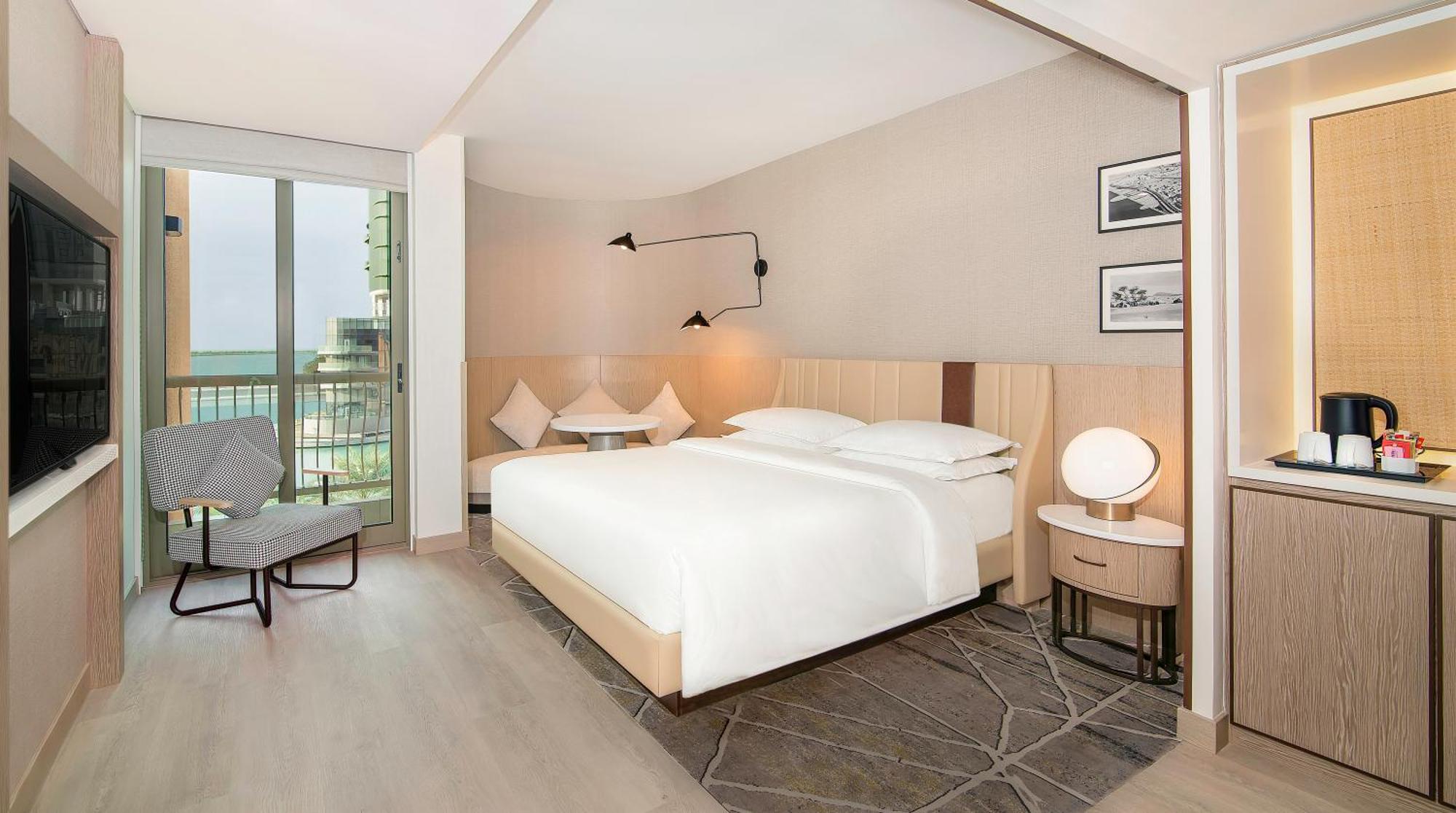 Sheraton Abu Dhabi beach