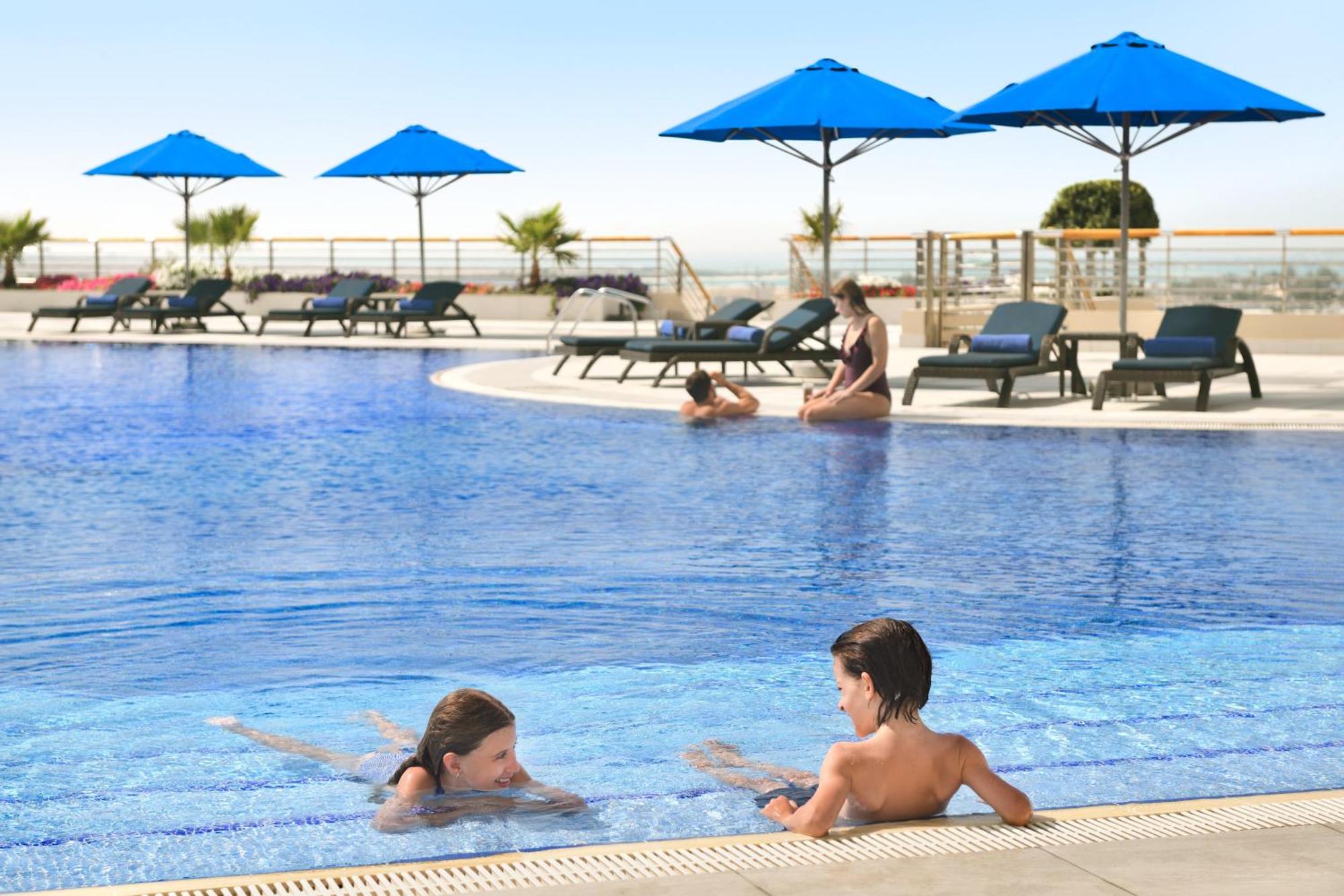 InterContinental Abu Dhabi beach