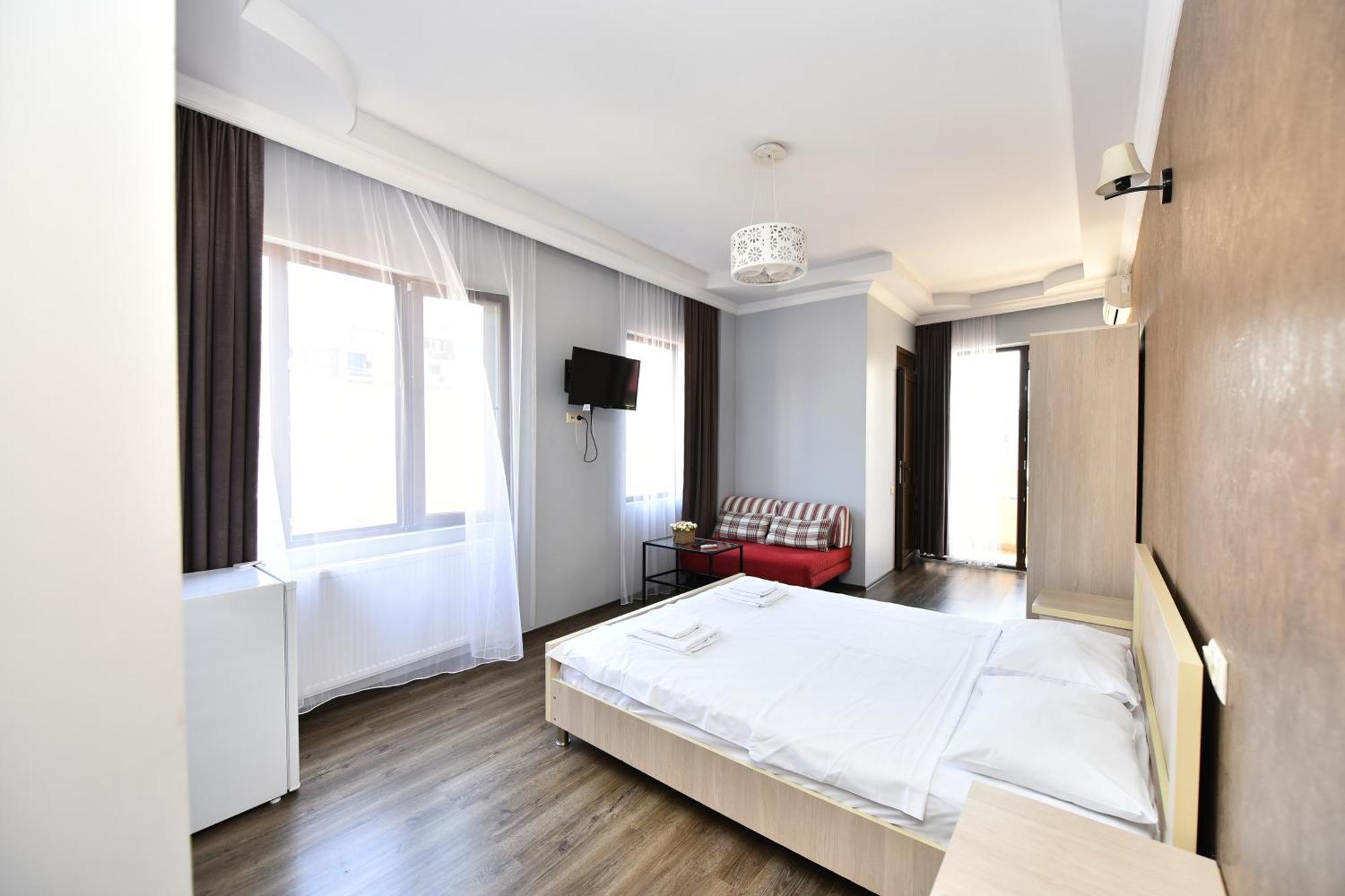 Hotel Phaliashvili balcony