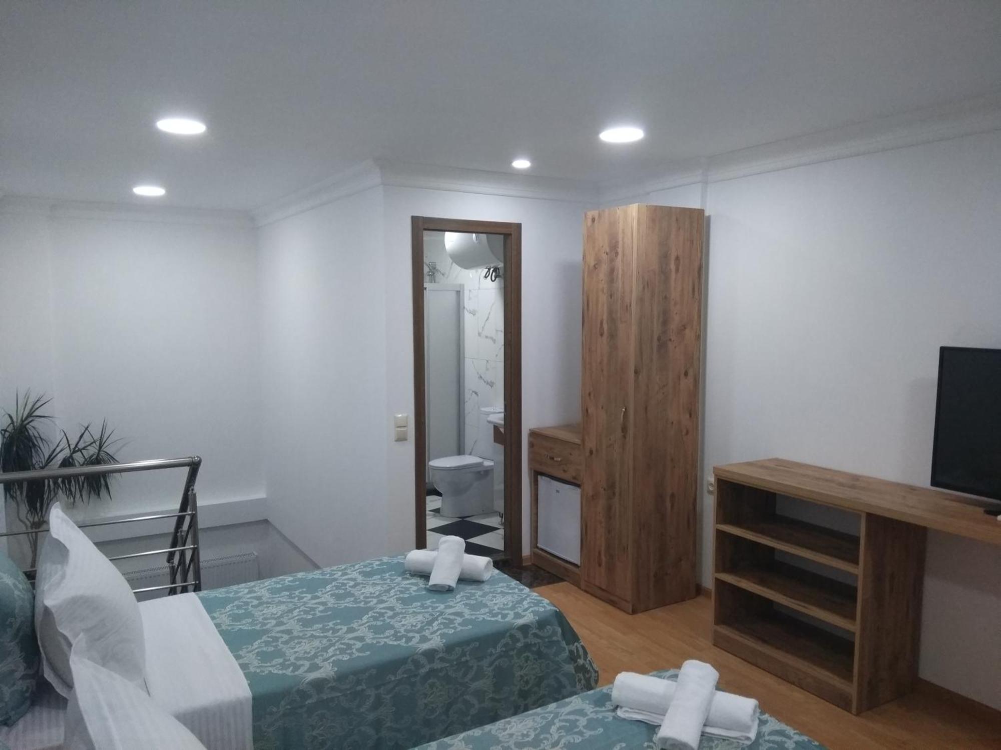 Dzveli Batumi room