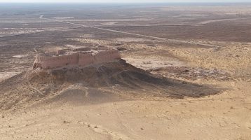 photo Kyzylkum's Ancient Desert Forts