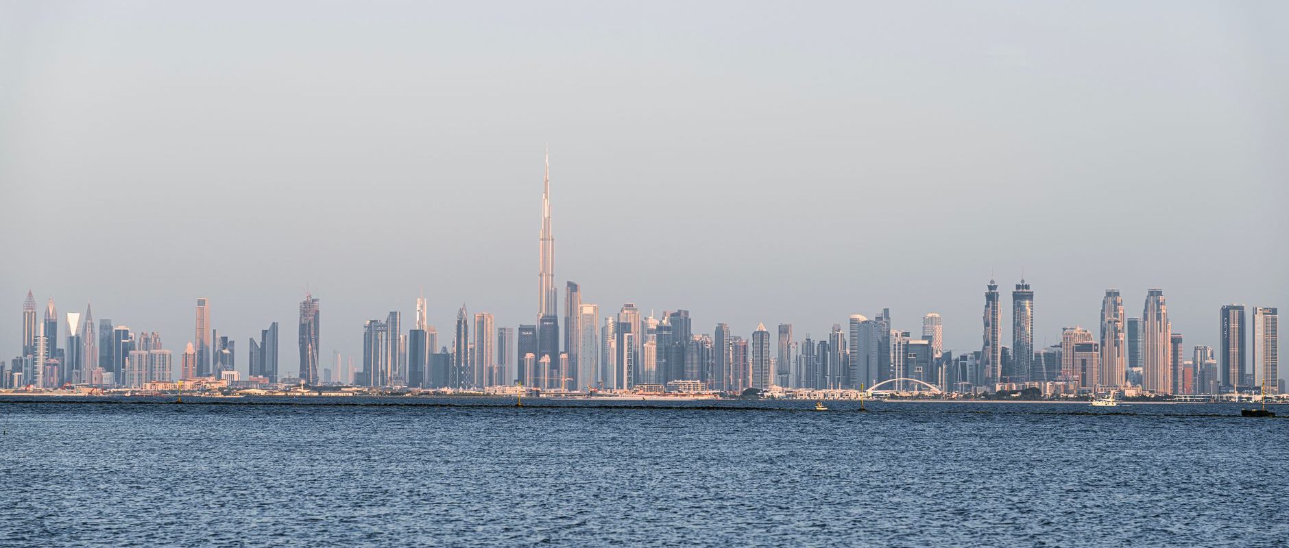 Photo Abu Dhabi Beats Dubai in Hotel Guest Scores (2026 Data)
