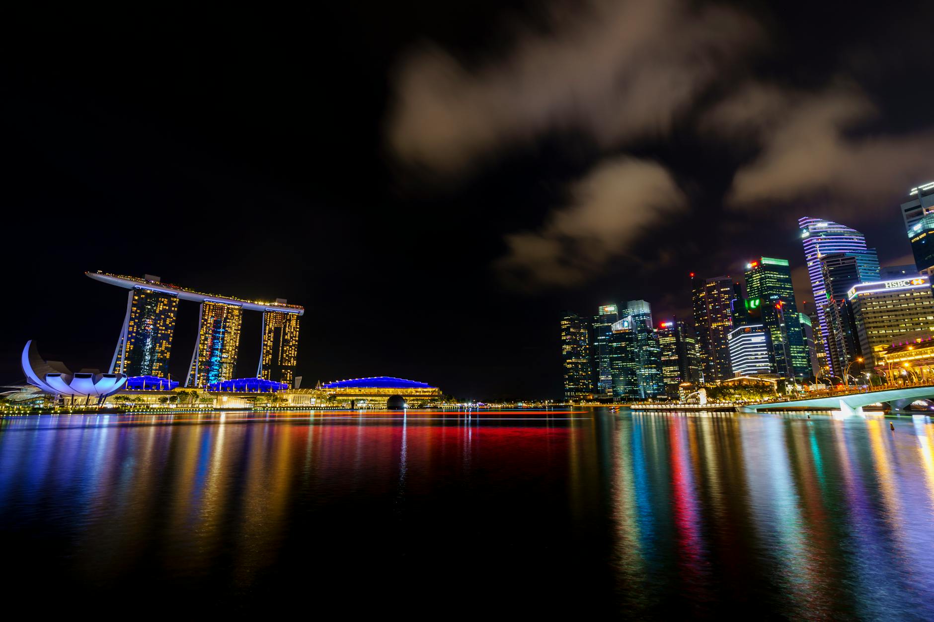 Pros and Cons of Marina Bay - Singapore