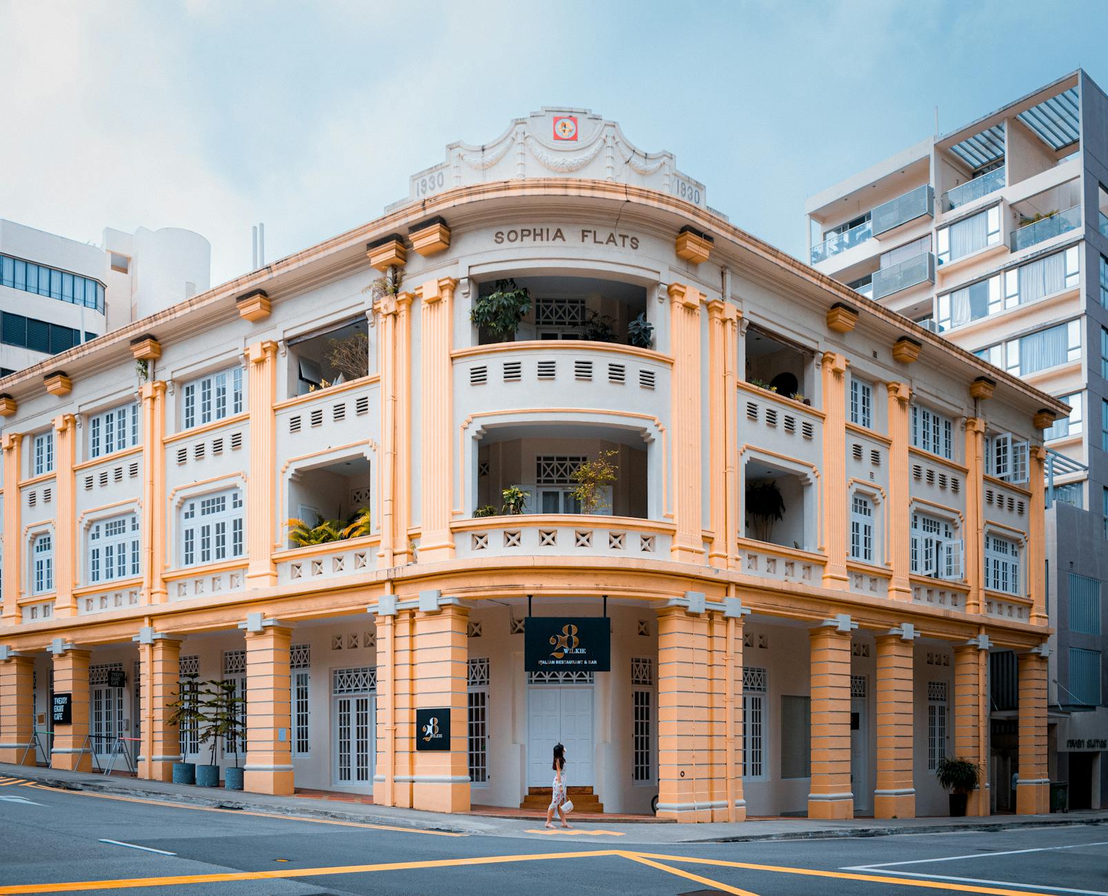 Colonial District and Civic District: Dive into history and elegance - Singapore