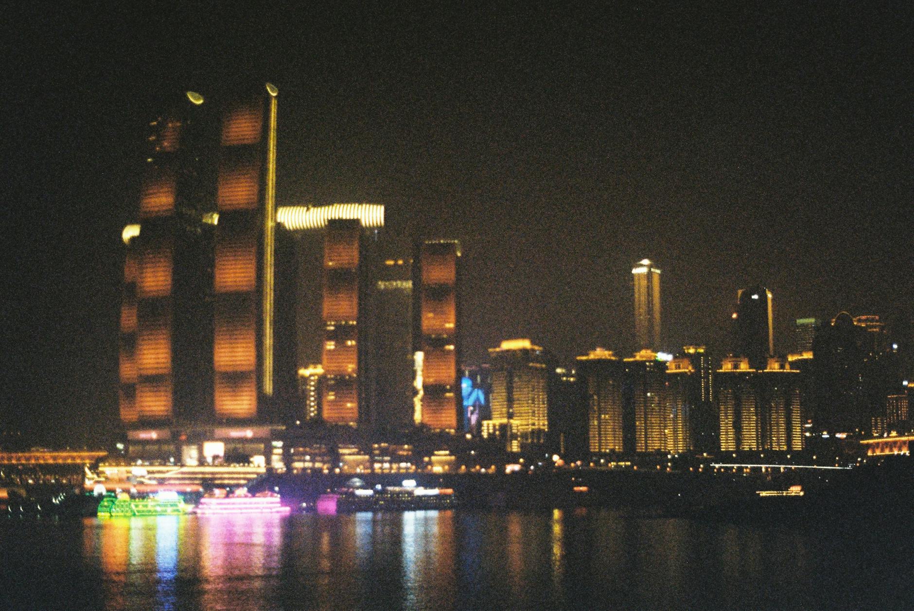 Observation Decks and Panoramas: Chongqing from Above - Chongqing