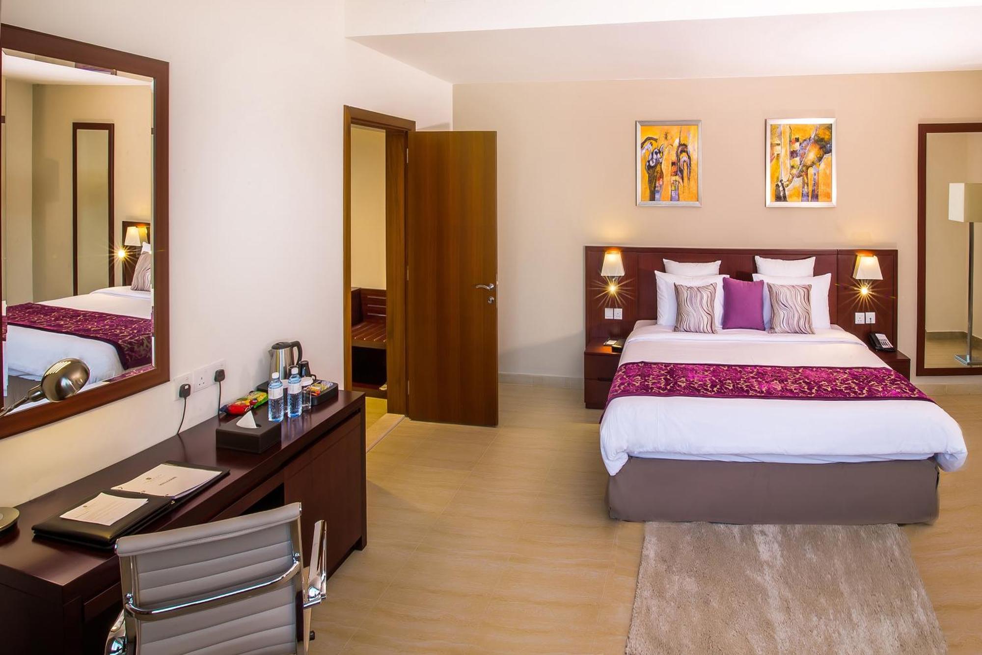 V Hotel Fujairah room