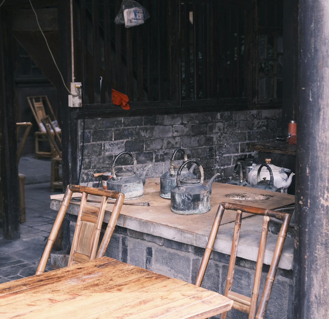 Quiet Alleys and Tea Houses - Shanghai