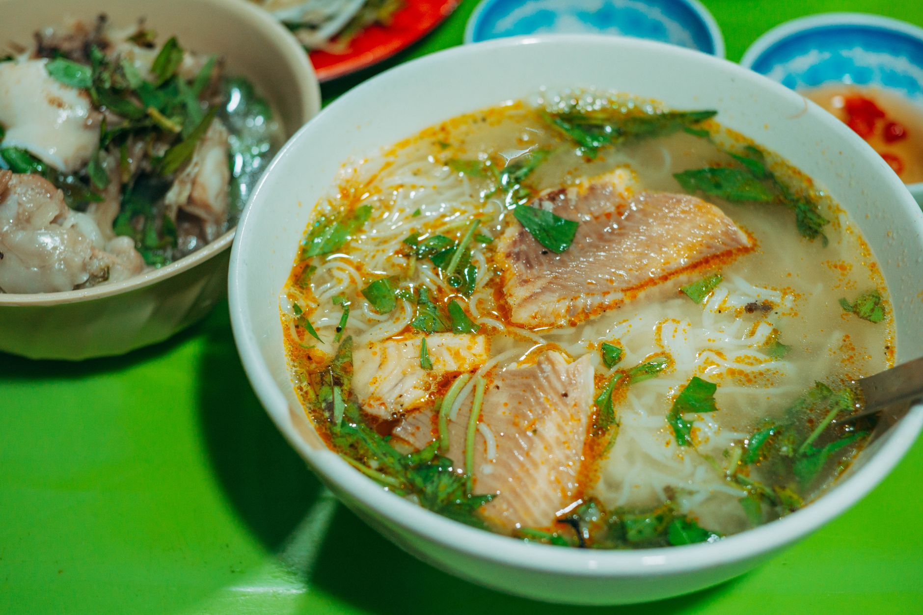 Bun cha ca, noodles with fish cakes
