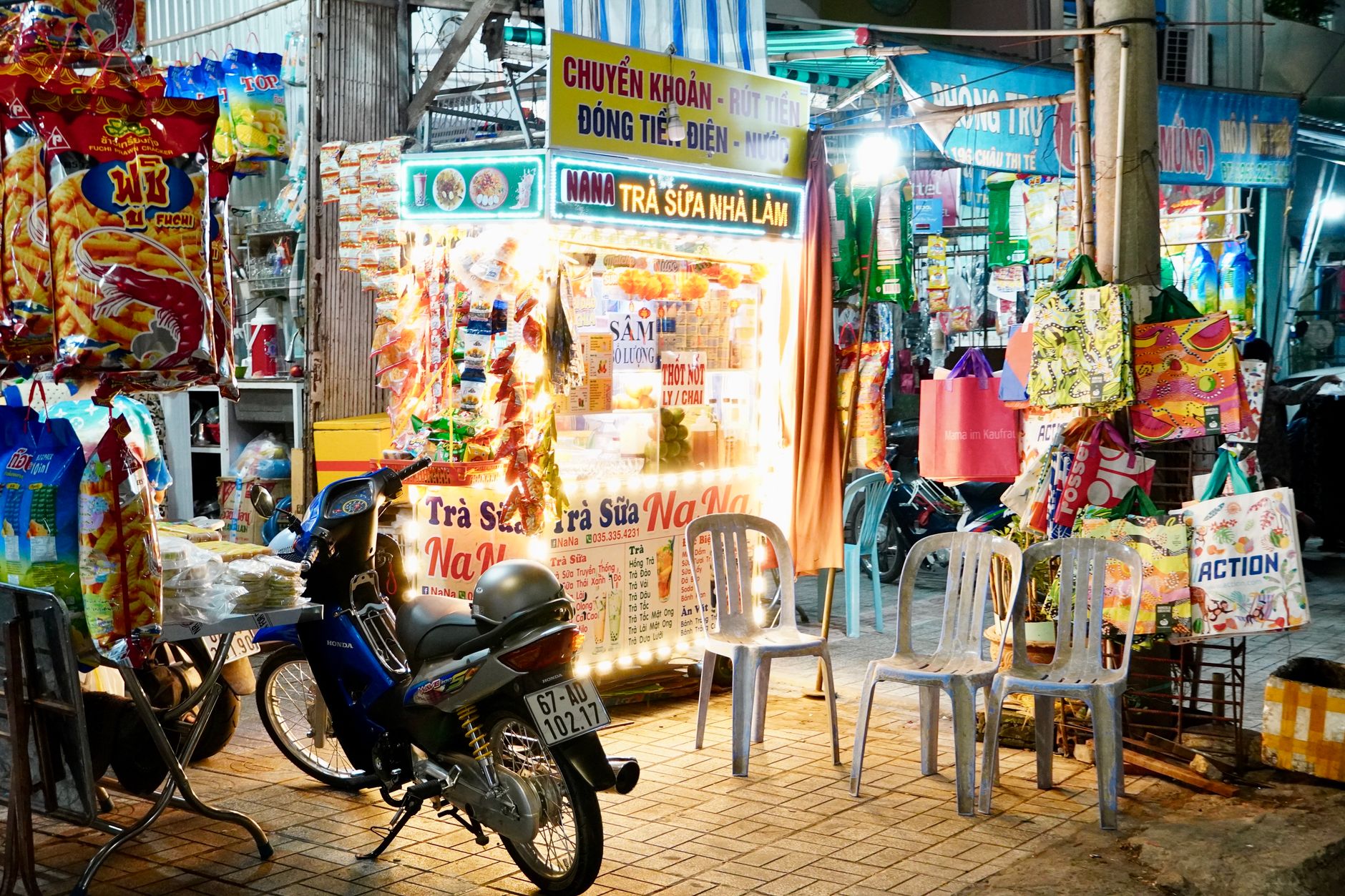 Street kitchen in the evening