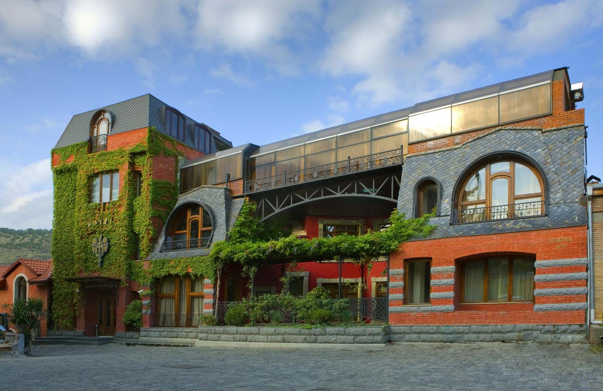 Hotel Kopala exterior