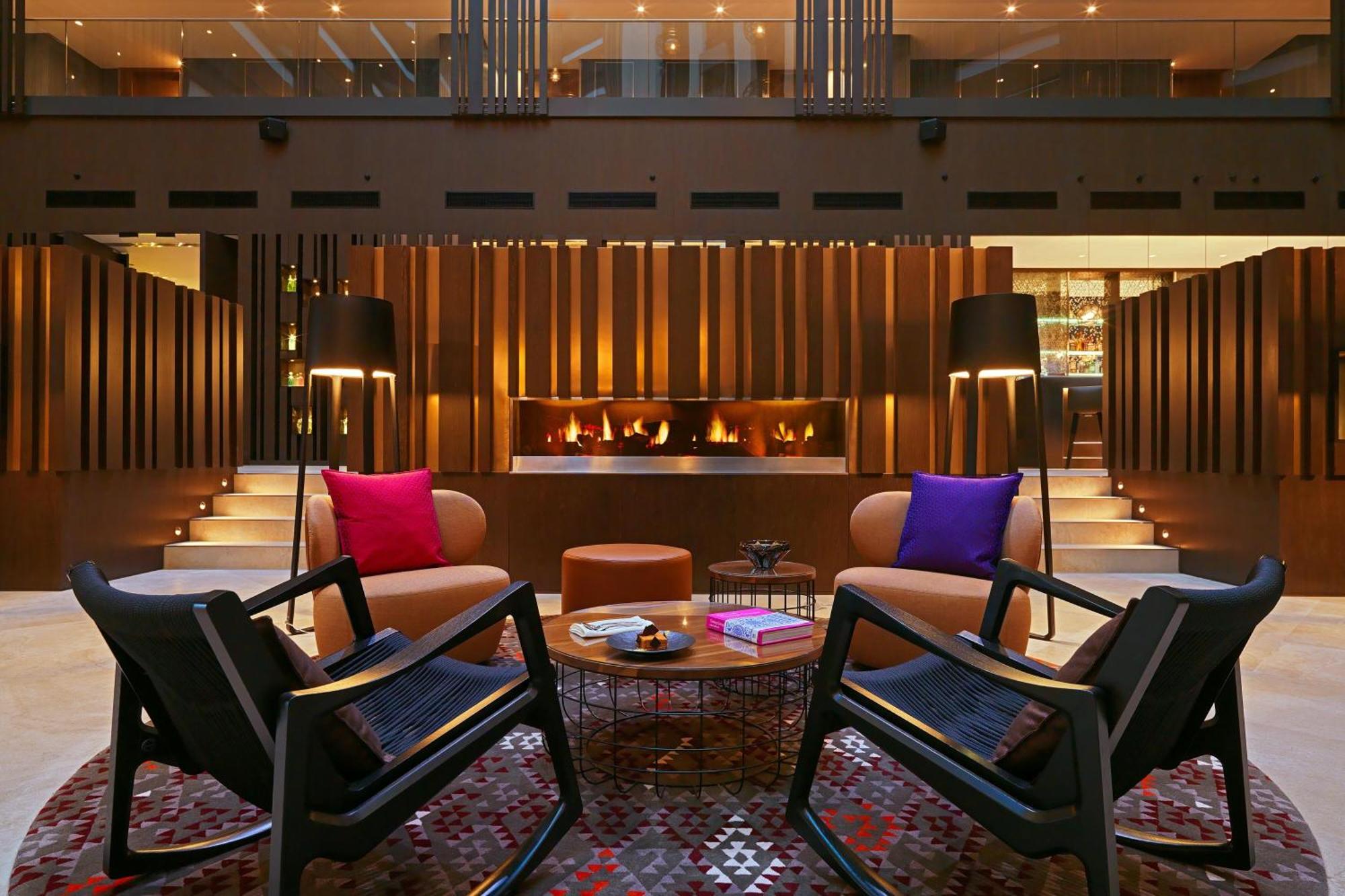 Sheraton Grand Tbilisi Metechi Palace exterior