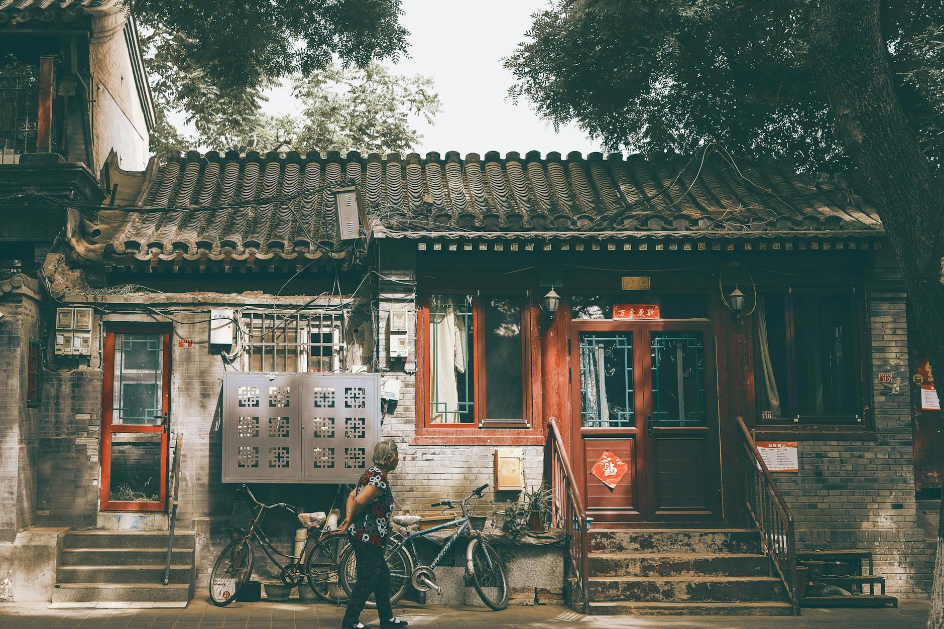 What are hutongs and why are they so important to Beijing? - Beijing