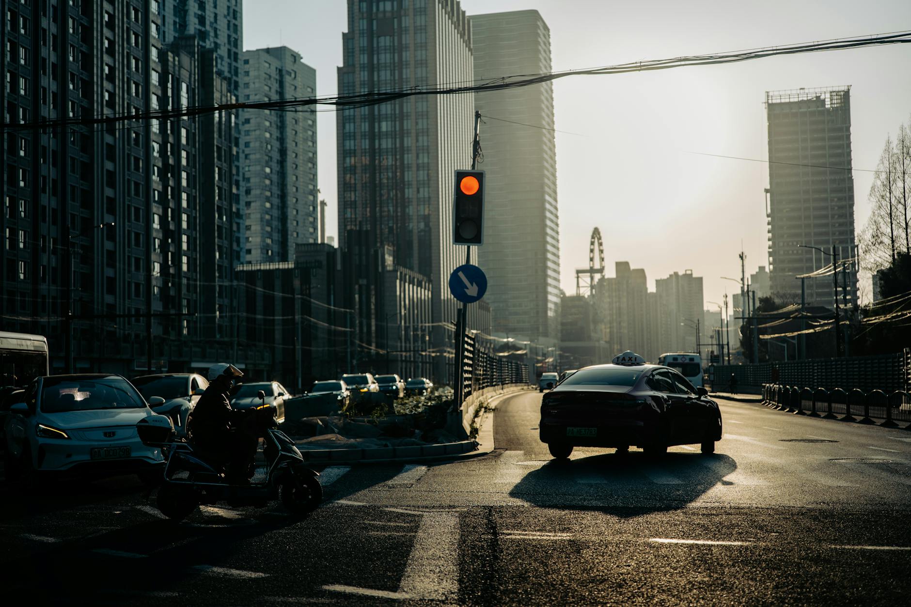 Useful Tips for Tourists: First Steps in the Megacity - Shanghai